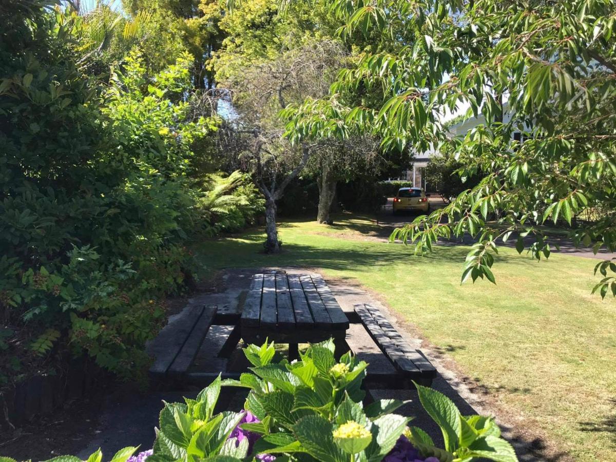 Adorable 2 Bedroom Unit Walk To Town Rotorua Kültér fotó